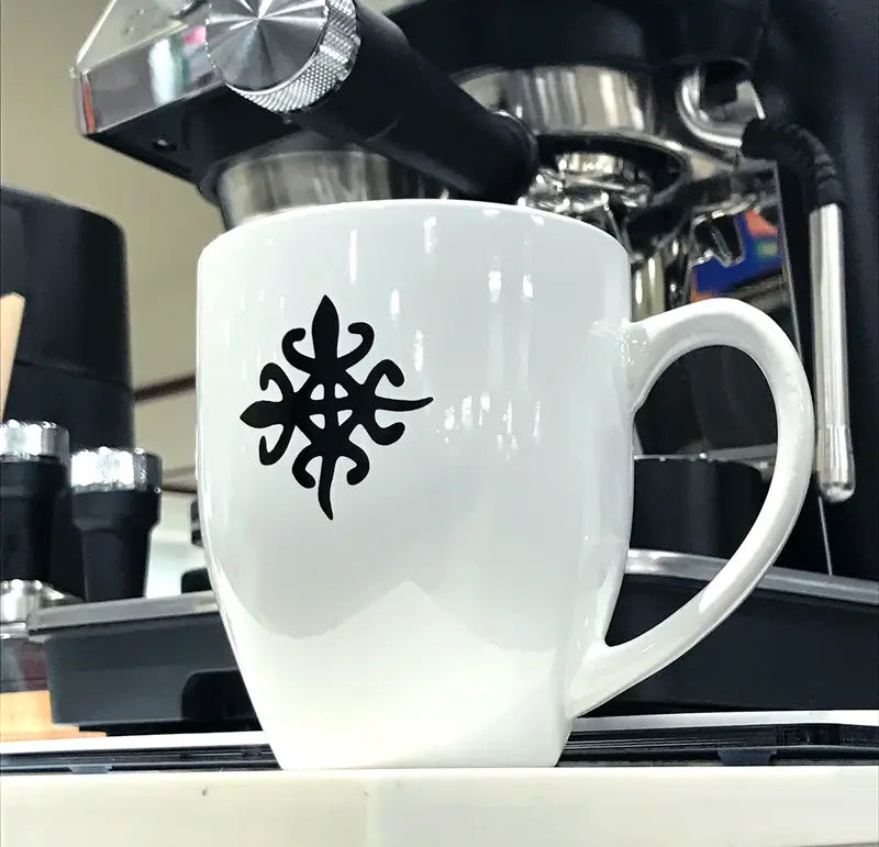 Funtumfunefu Denkyemfunefu 16 oz. Latte Mug noraokafor