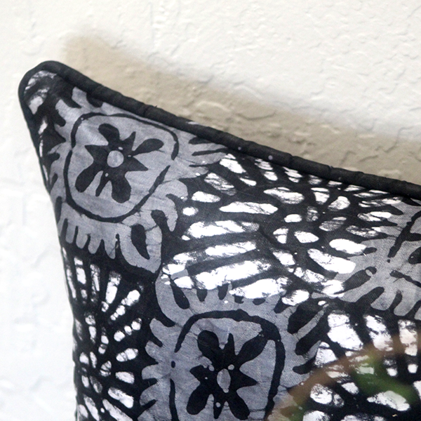 Black & White Foulard 20x20 Pillow Cover - noraokafor noraokafor