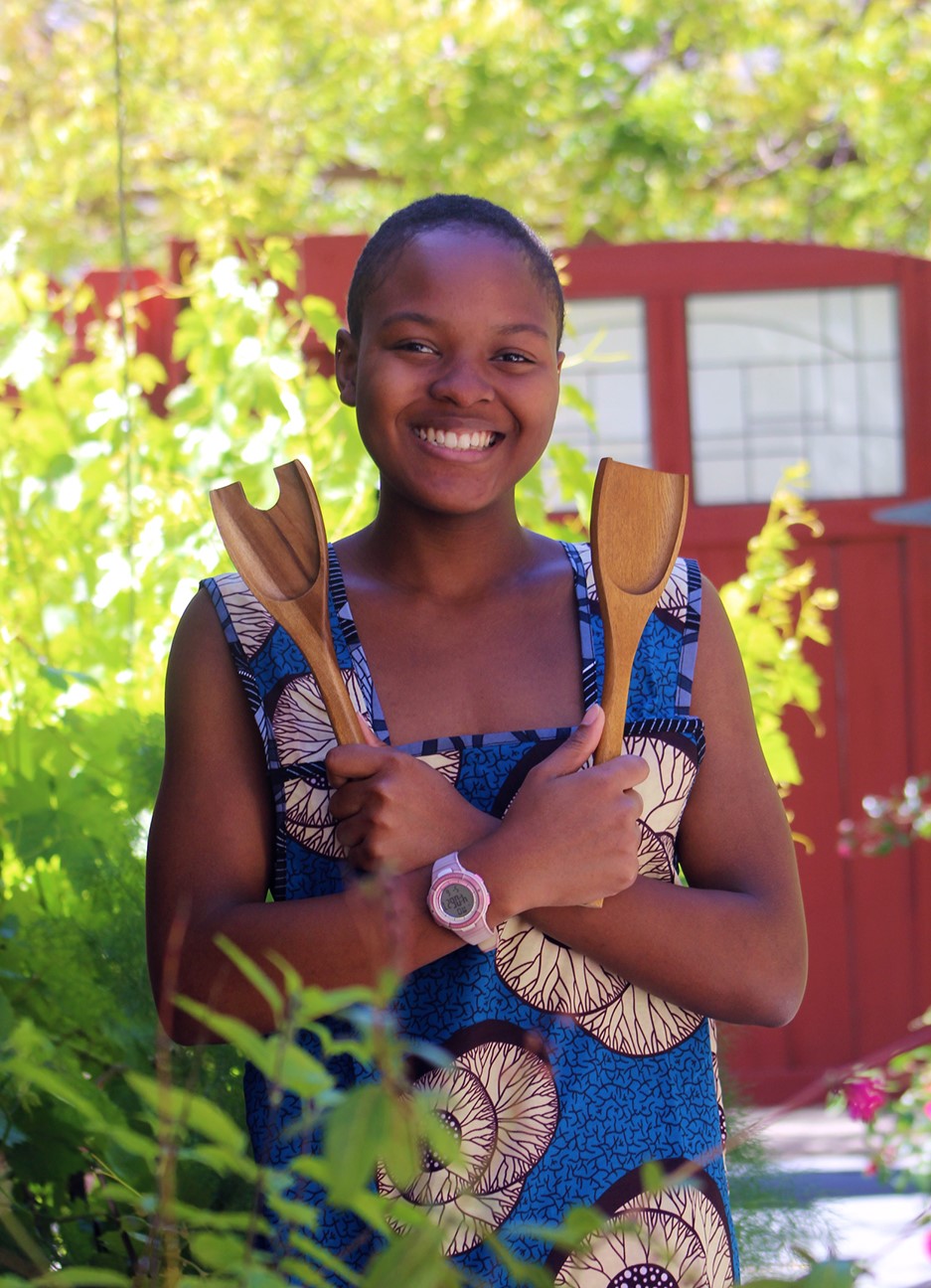 Acacia Salad Servers noraokafor