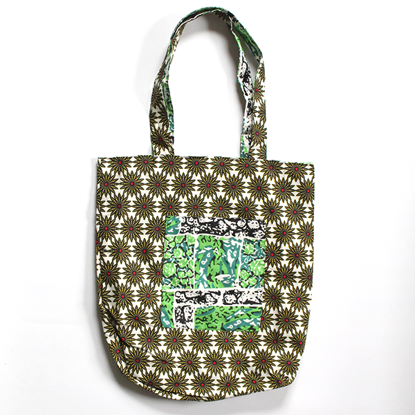 reversible patterned print tote bag pockets